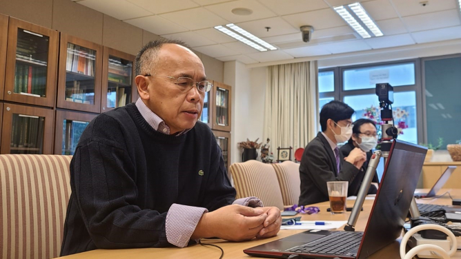 Professor Paul Yip, Director of CSRP, HKU
 